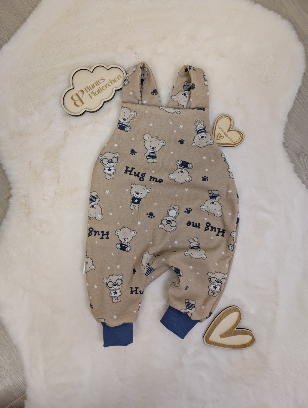 Sofortkauf: Zuckersüße Bärchen-Latzhose „Mister Bear“